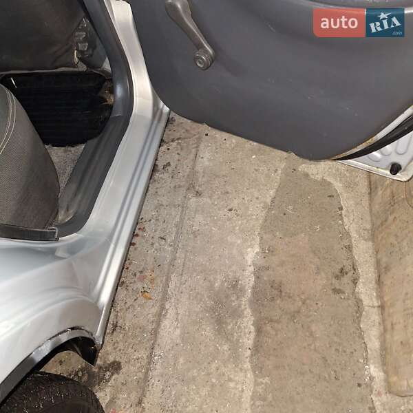 Седан ЗАЗ Sens 2013 в Старой Синяве