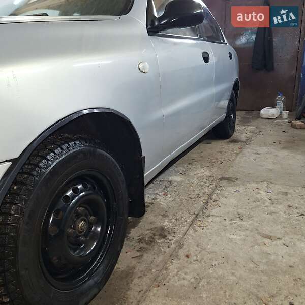 Седан ЗАЗ Sens 2013 в Старой Синяве