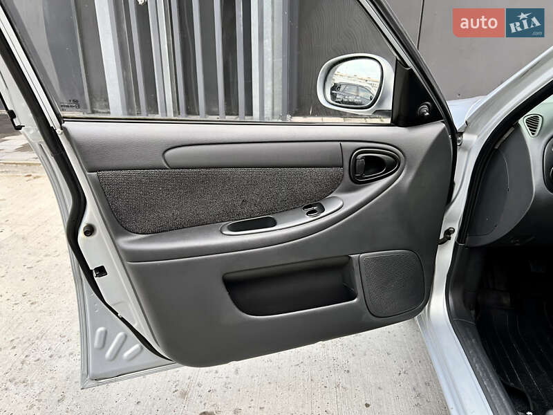 Седан ЗАЗ Sens 2013 в Киеве