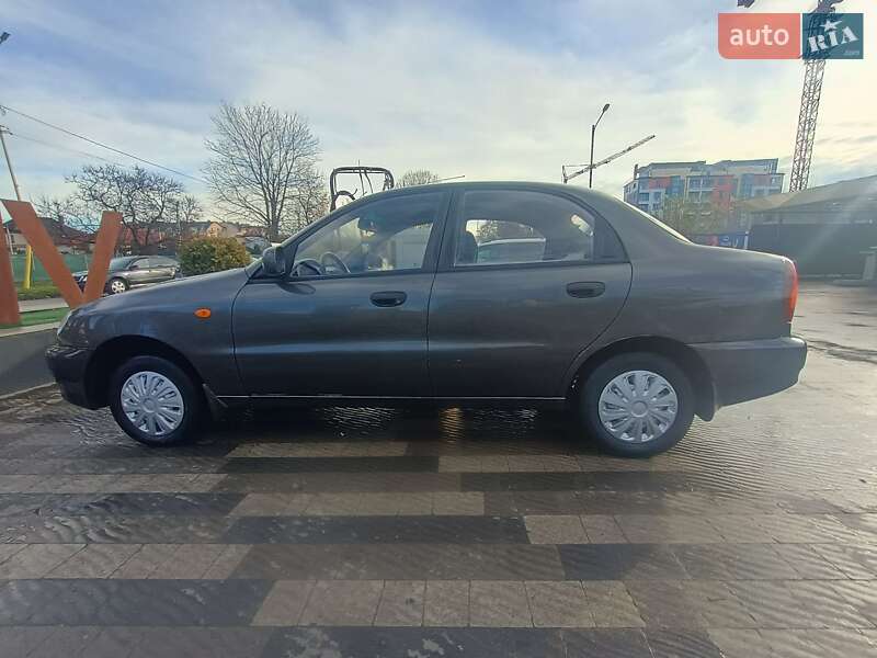 Седан ЗАЗ Sens 2012 в Ужгороді