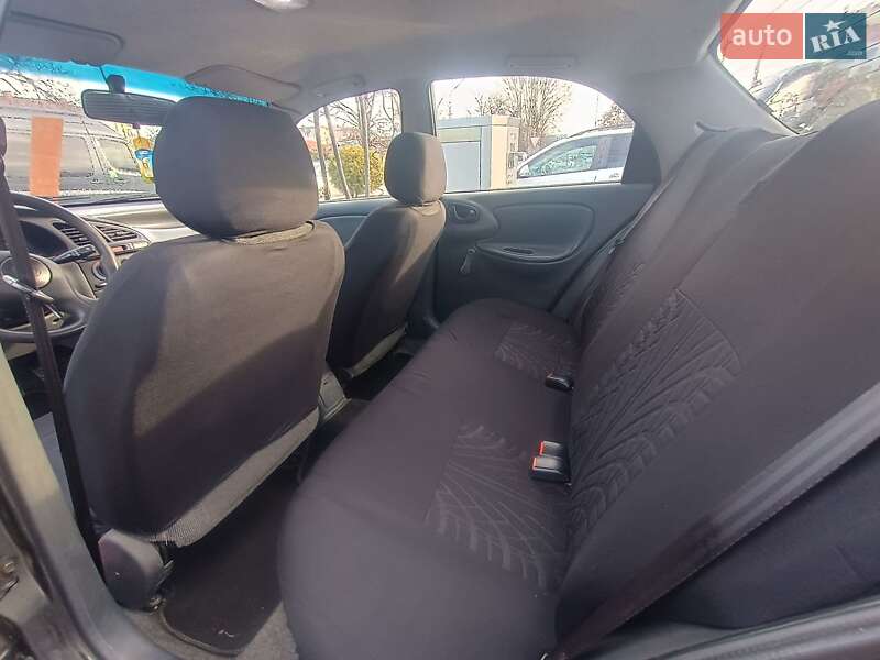 Седан ЗАЗ Sens 2012 в Ужгороді