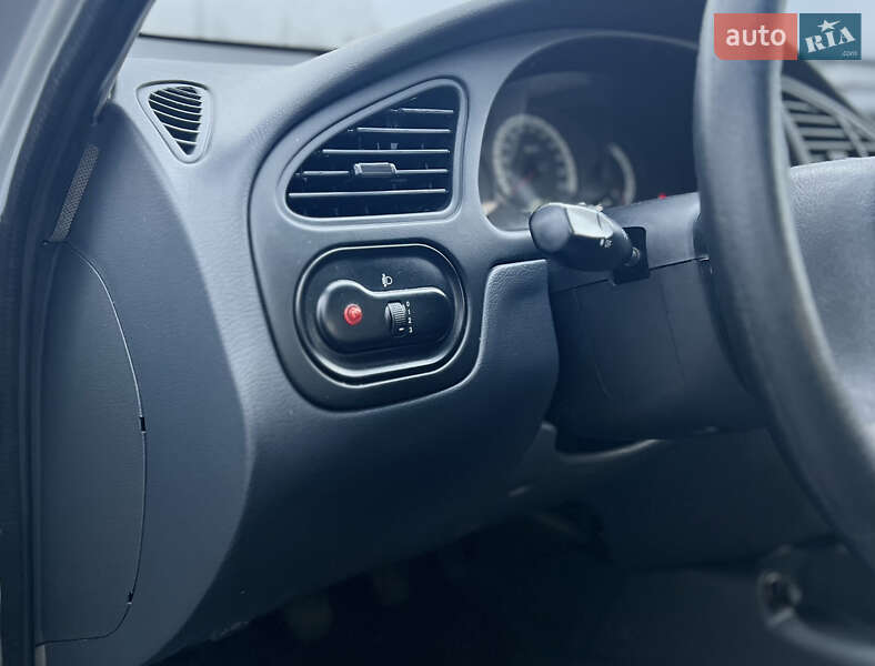 Седан ЗАЗ Sens 2014 в Николаеве