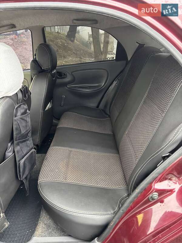 Седан ЗАЗ Sens 2010 в Томаковке