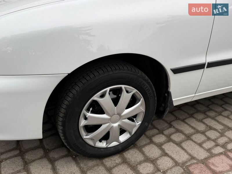 Седан ЗАЗ Sens 2015 в Могилев-Подольске