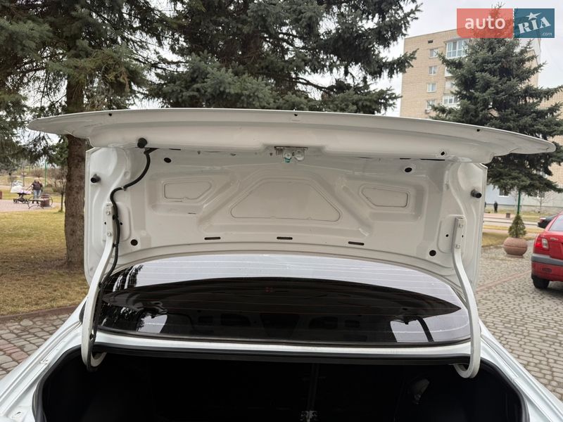 Седан ЗАЗ Sens 2015 в Могилев-Подольске