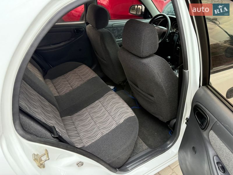 Седан ЗАЗ Sens 2015 в Могилев-Подольске