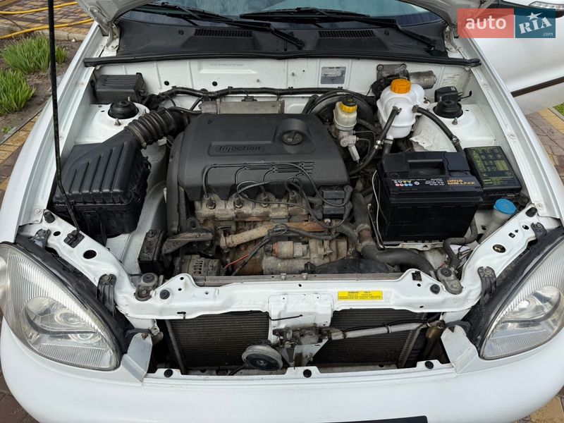 Седан ЗАЗ Sens 2015 в Могилев-Подольске