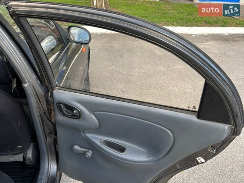 Седан ЗАЗ Sens 2011 в Синельниково