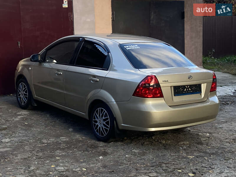 Седан ЗАЗ Vida 2013 в Краснограді