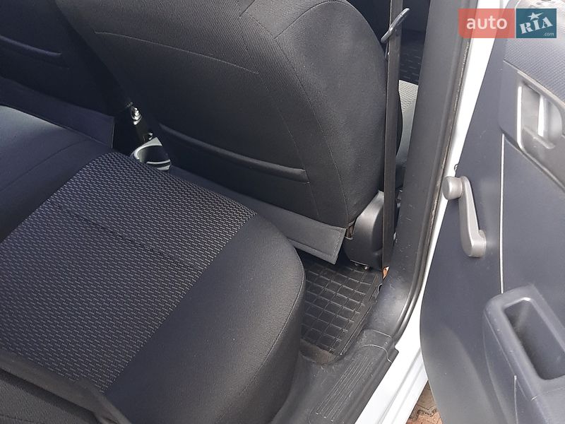 Хэтчбек ЗАЗ Vida 2012 в Павлограде фото 9 Хэтчбек ЗАЗ Vida 2012 в Павлограде