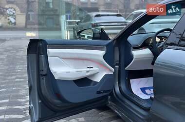 Внедорожник / Кроссовер Zeekr 001 2024 в 