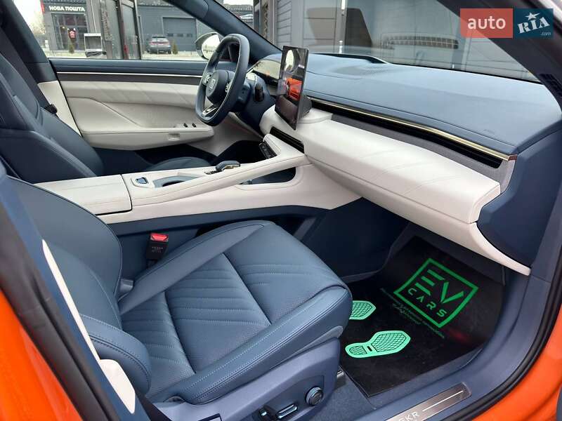 Внедорожник / Кроссовер Zeekr 001 2024 в Ивано-Франковске