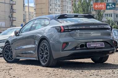 Позашляховик / Кросовер Zeekr 001 2024 в 