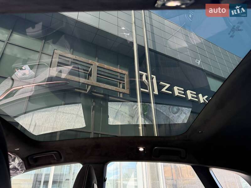 Внедорожник / Кроссовер Zeekr 001 2025 в Киеве