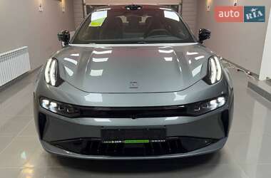 Внедорожник / Кроссовер Zeekr 001 2025 в 