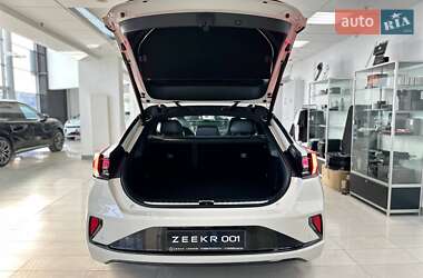 Внедорожник / Кроссовер Zeekr 001 2025 в 