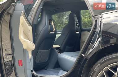 Внедорожник / Кроссовер Zeekr 001 2024 в 
