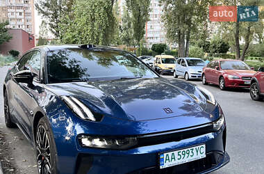 Позашляховик / Кросовер Zeekr 001 2024 в Києві