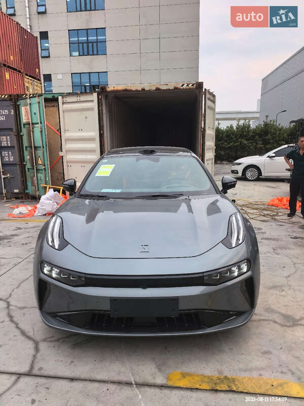 Позашляховик / Кросовер Zeekr 001 2025 в Києві