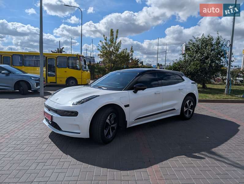 Внедорожник / Кроссовер Zeekr 001 2024 в Киеве