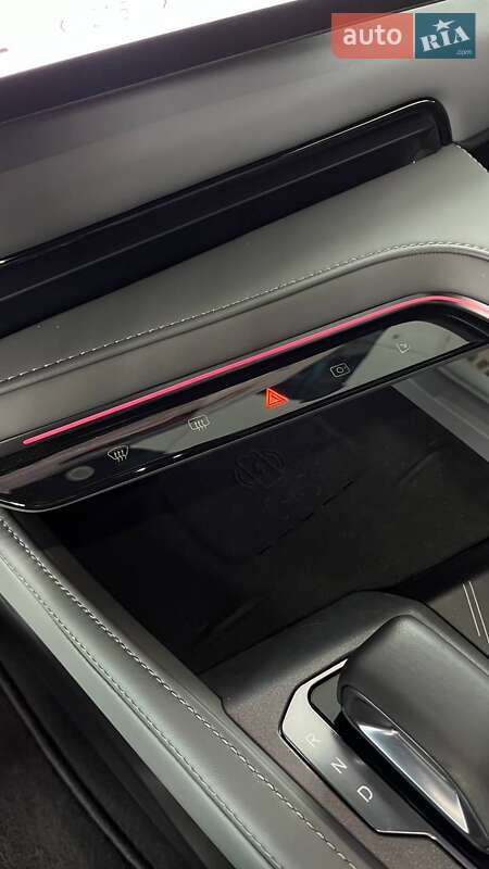 Позашляховик / Кросовер Zeekr 001 2024 в Дніпрі