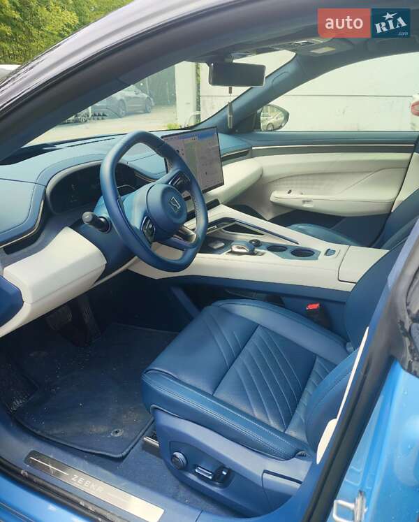 Позашляховик / Кросовер Zeekr 001 2024 в Дніпрі фото 5 Позашляховик / Кросовер Zeekr 001 2024 в Дніпрі