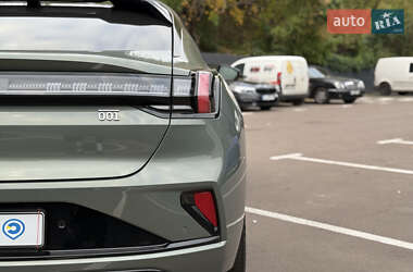 Позашляховик / Кросовер Zeekr 001 2024 в  фото 9 Позашляховик / Кросовер Zeekr 001 2024 в