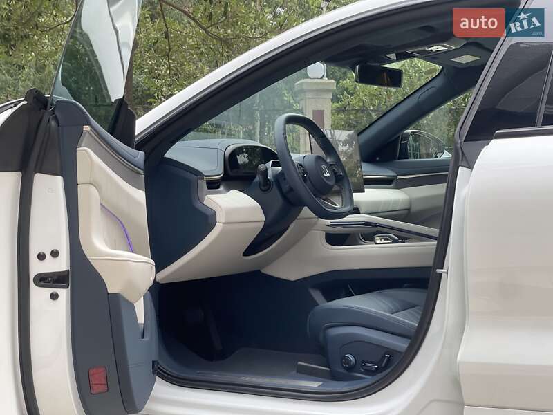 Внедорожник / Кроссовер Zeekr 001 2025 в Одессе