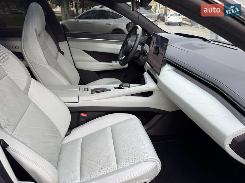 Внедорожник / Кроссовер Zeekr 001 2024 в Киеве