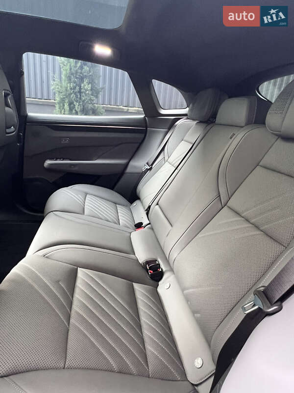 Позашляховик / Кросовер Zeekr 001 2024 в Ужгороді