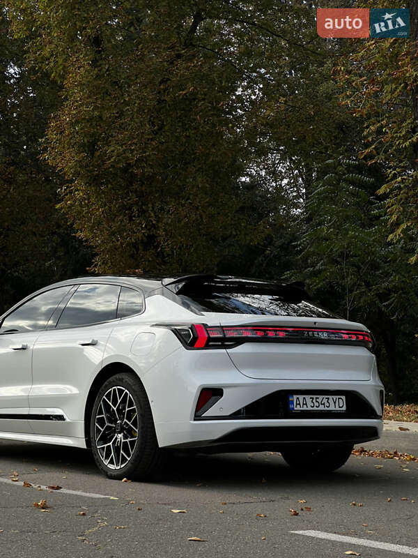 Позашляховик / Кросовер Zeekr 001 2024 в Києві фото 2 Позашляховик / Кросовер Zeekr 001 2024 в Києві