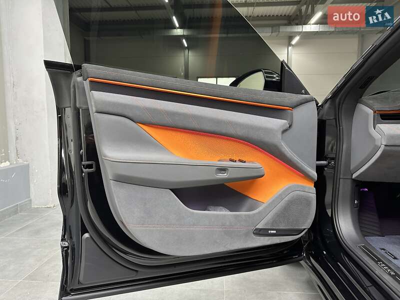 Позашляховик / Кросовер Zeekr 001 2024 в Дніпрі