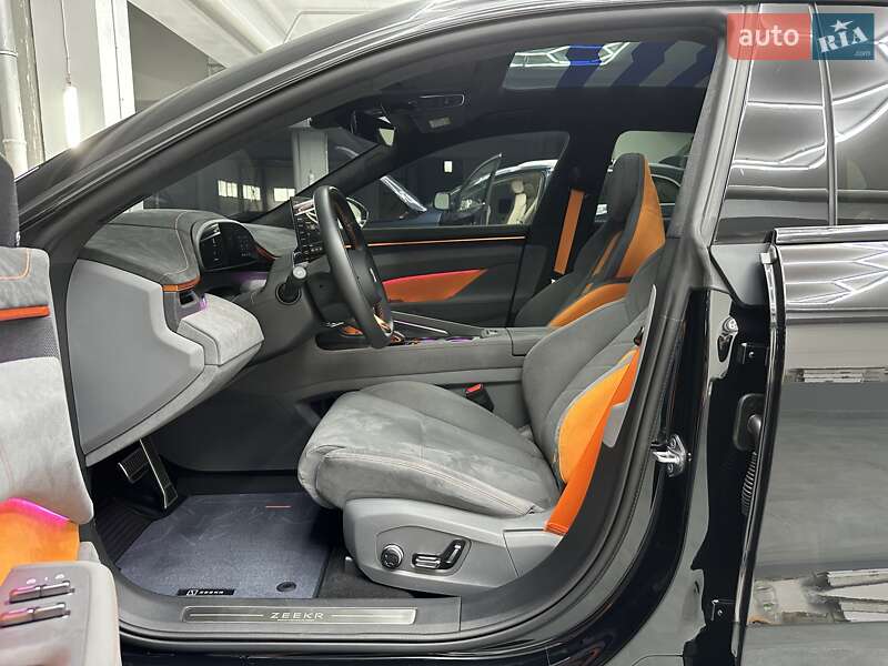 Позашляховик / Кросовер Zeekr 001 2024 в Дніпрі