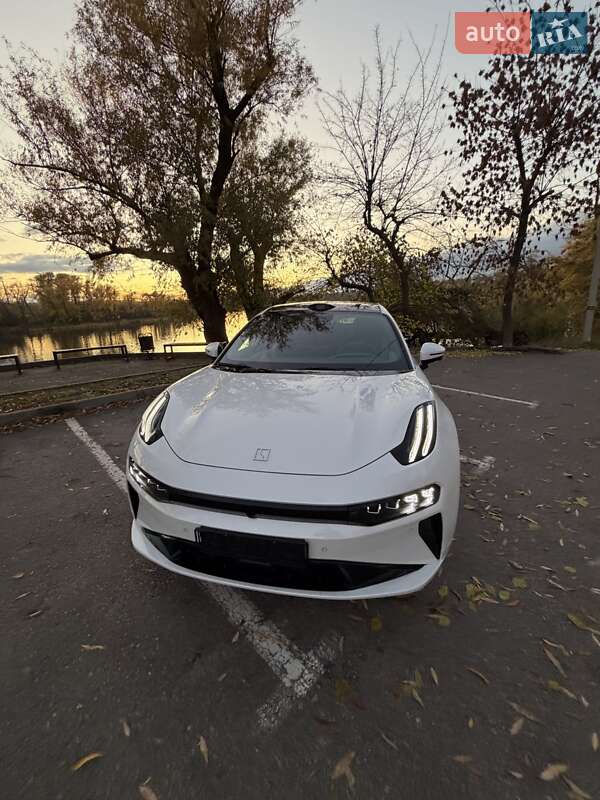 Позашляховик / Кросовер Zeekr 001 2025 в Кропивницькому фото 5 Позашляховик / Кросовер Zeekr 001 2025 в Кропивницькому