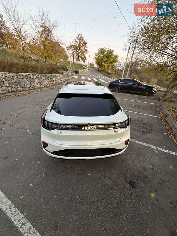 Позашляховик / Кросовер Zeekr 001 2025 в Кропивницькому фото 12 Позашляховик / Кросовер Zeekr 001 2025 в Кропивницькому