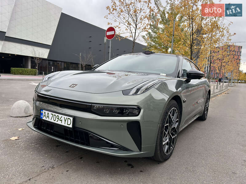 Позашляховик / Кросовер Zeekr 001 2024 в Києві