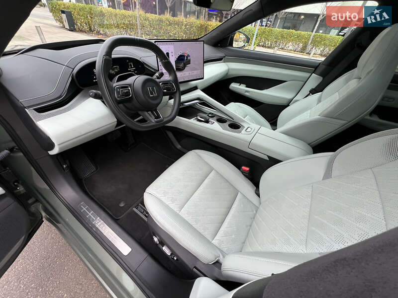 Позашляховик / Кросовер Zeekr 001 2024 в Києві