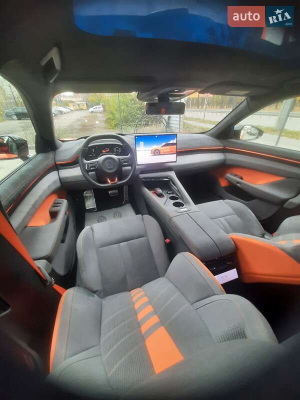 Внедорожник / Кроссовер Zeekr 001 2024 в Днепре