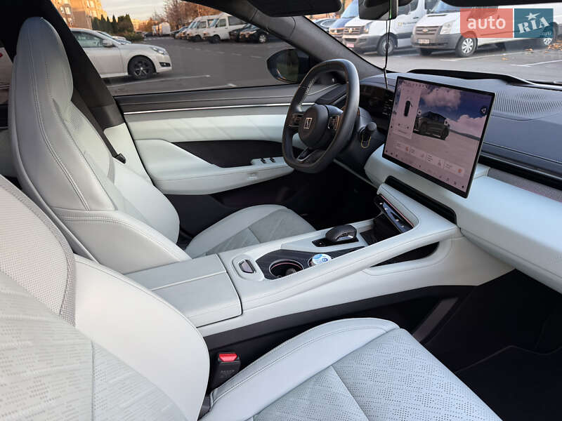 Внедорожник / Кроссовер Zeekr 001 2024 в Киеве