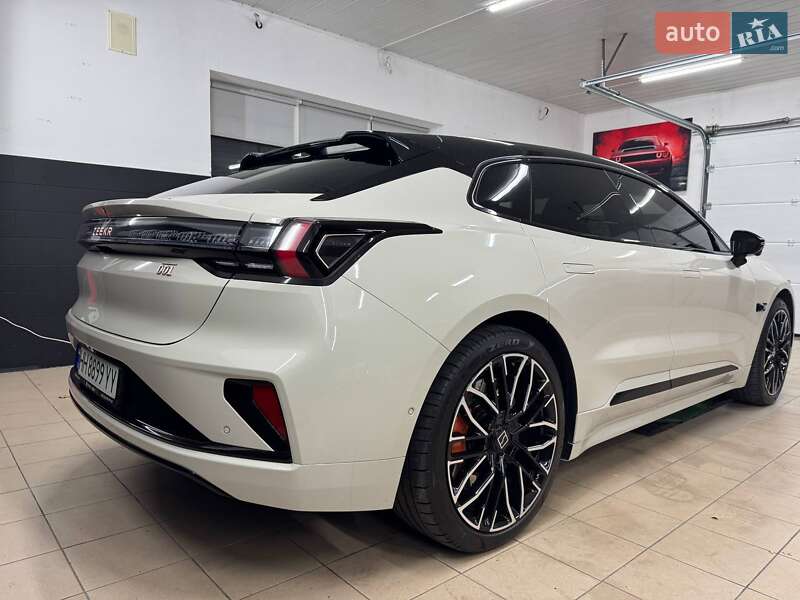 Внедорожник / Кроссовер Zeekr 001 2025 в Одессе