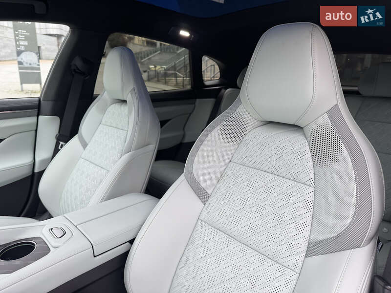 Позашляховик / Кросовер Zeekr 001 2025 в Києві