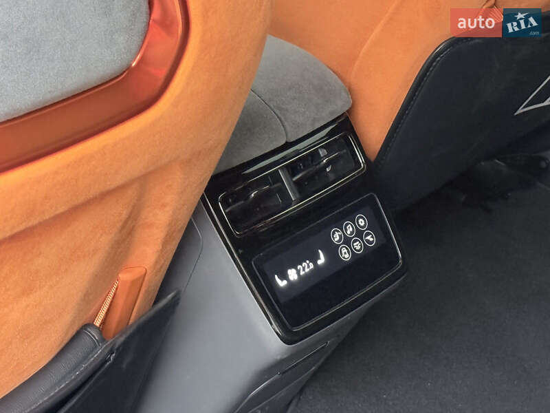 Внедорожник / Кроссовер Zeekr 001 2023 в Черновцах