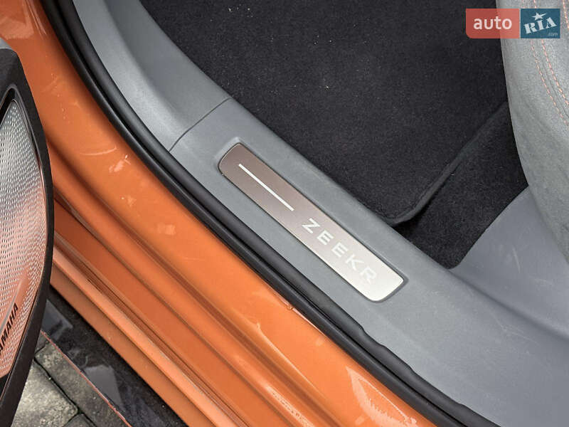 Внедорожник / Кроссовер Zeekr 001 2023 в Черновцах