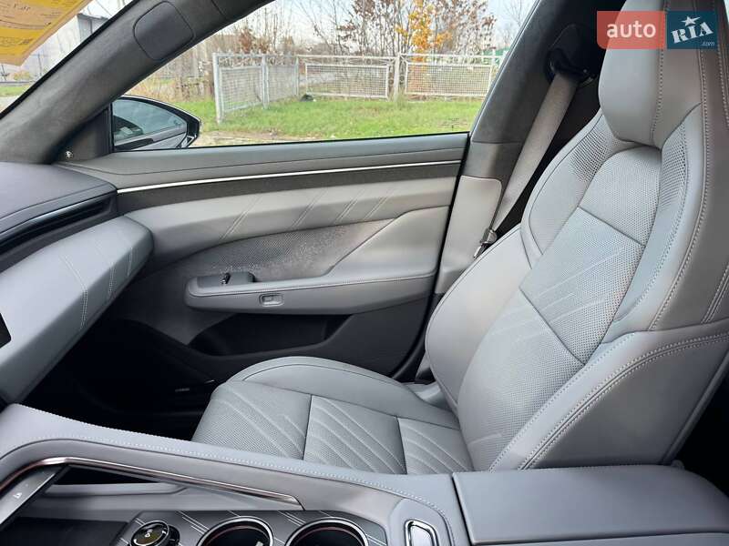 Позашляховик / Кросовер Zeekr 001 2025 в Києві