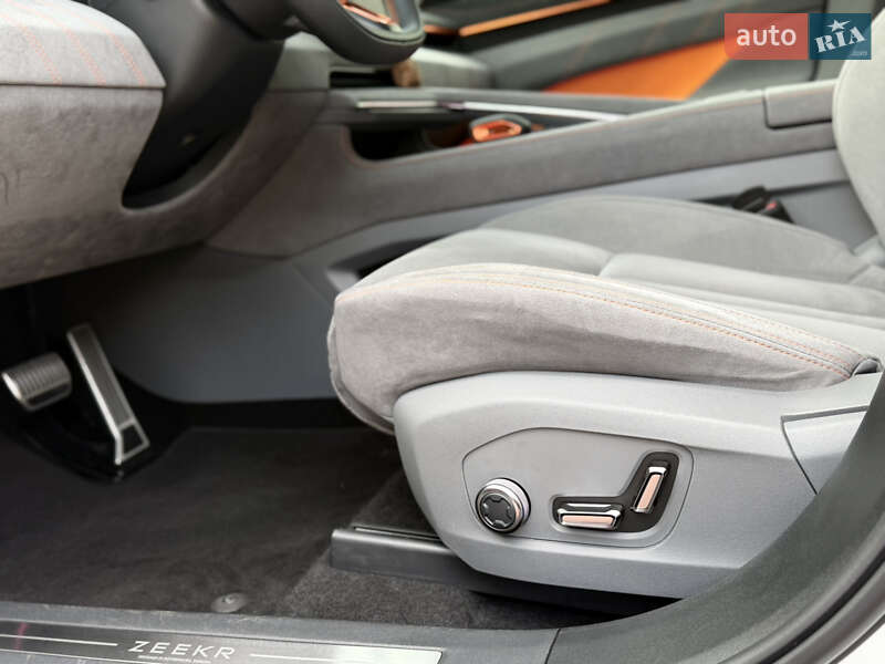 Позашляховик / Кросовер Zeekr 001 2025 в Одесі