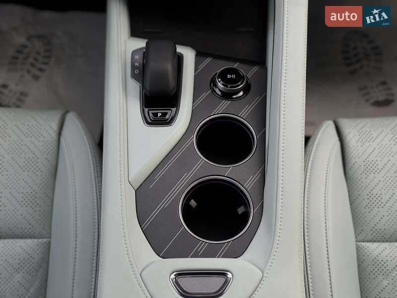 Позашляховик / Кросовер Zeekr 001 2024 в Дніпрі