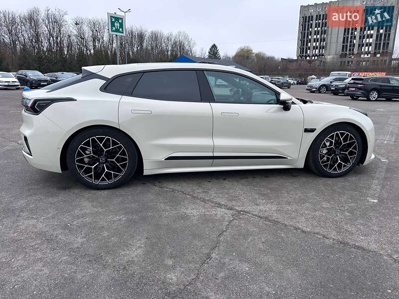 Позашляховик / Кросовер Zeekr 001 2024 в Львові