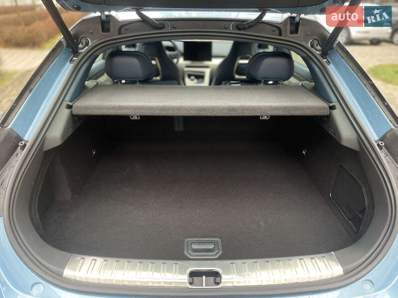 Внедорожник / Кроссовер Zeekr 001 2025 в Ивано-Франковске