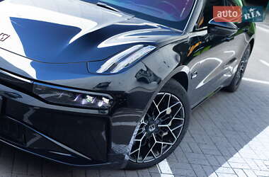 Внедорожник / Кроссовер Zeekr 001 2024 в Киеве