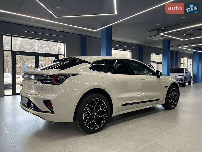 Позашляховик / Кросовер Zeekr 001 2024 в Дніпрі